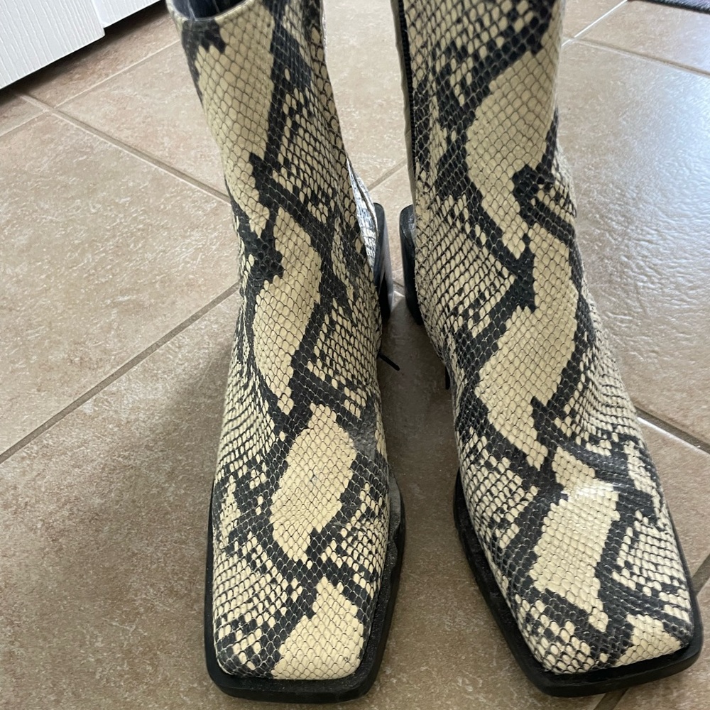 Zara ankle boots